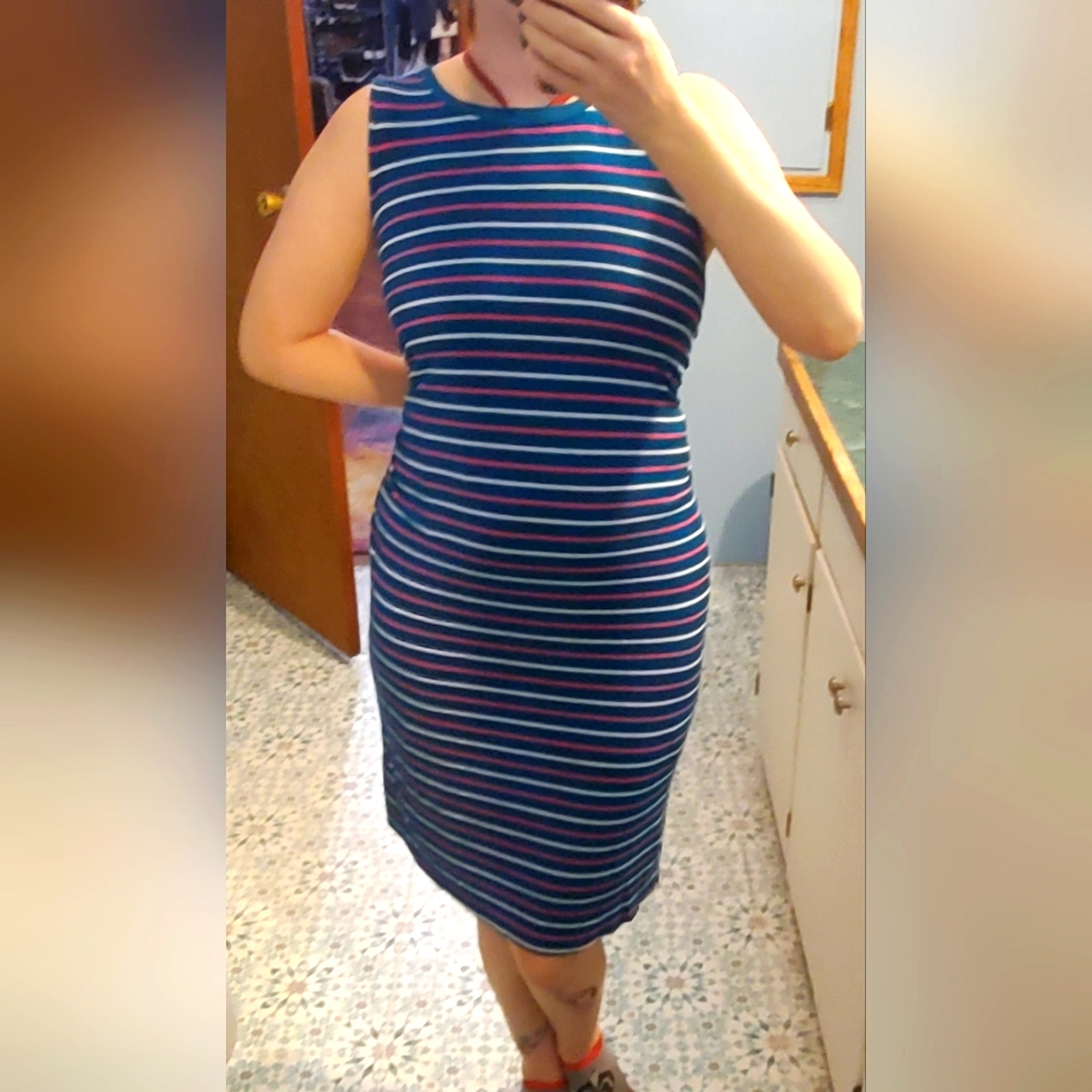 Casual dress with pockets